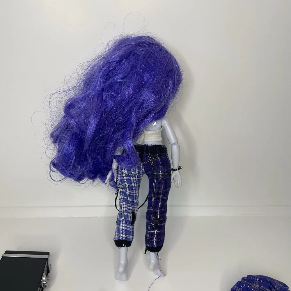 Shadow High Uma Van Hoose Doll Incomplete Needs Some TLC Rainbow Vision